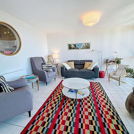 Apartment Lumineux Avec Ascenseur, Balcon Et Wifi Gratuit A - Fr-1-361-123 *