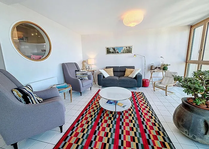 Apartment Lumineux Avec Ascenseur, Balcon Et Wifi Gratuit A - Fr-1-361-123 *